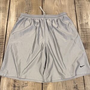 Nike Men's Light Gray Athletic Shorts